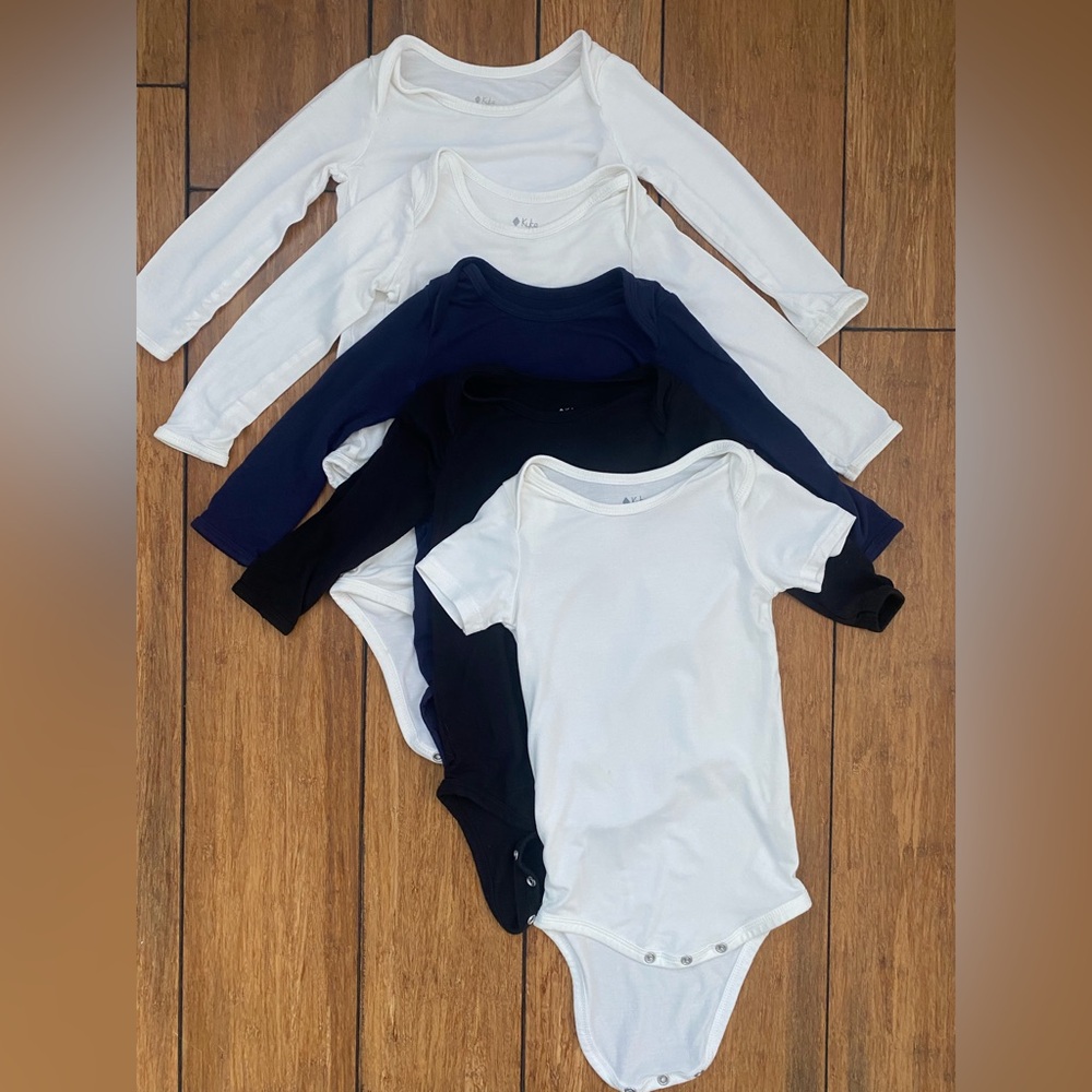 5 Kyte Baby Onsies